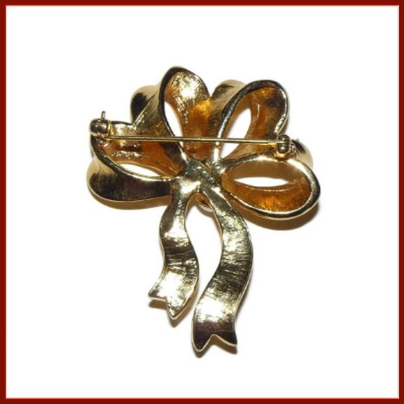 Vintage Avon Gold Tone Metal Bow Faux Pearl Brooch - Picture 2 of 3